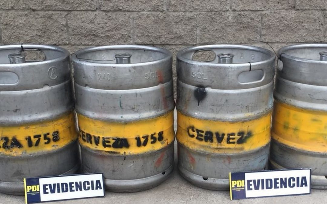 Sujetos intentaban vender barriles de cerveza robados en Machalí