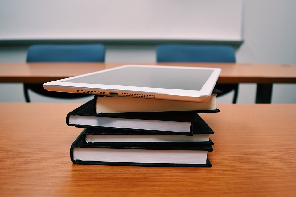Revisa cómo postular a la Beca Municipal de Educación Superior 2026