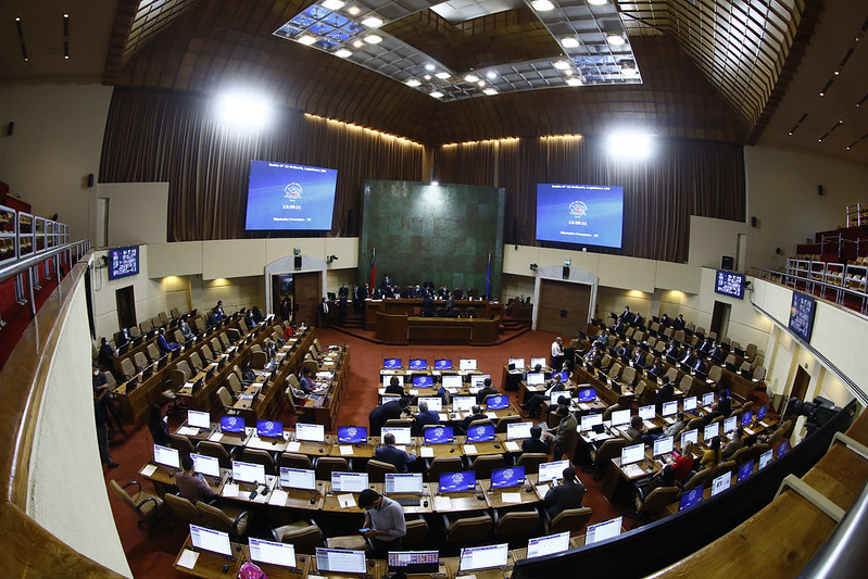 Diputados despachan a ley retiro de 10% fondos de AFP