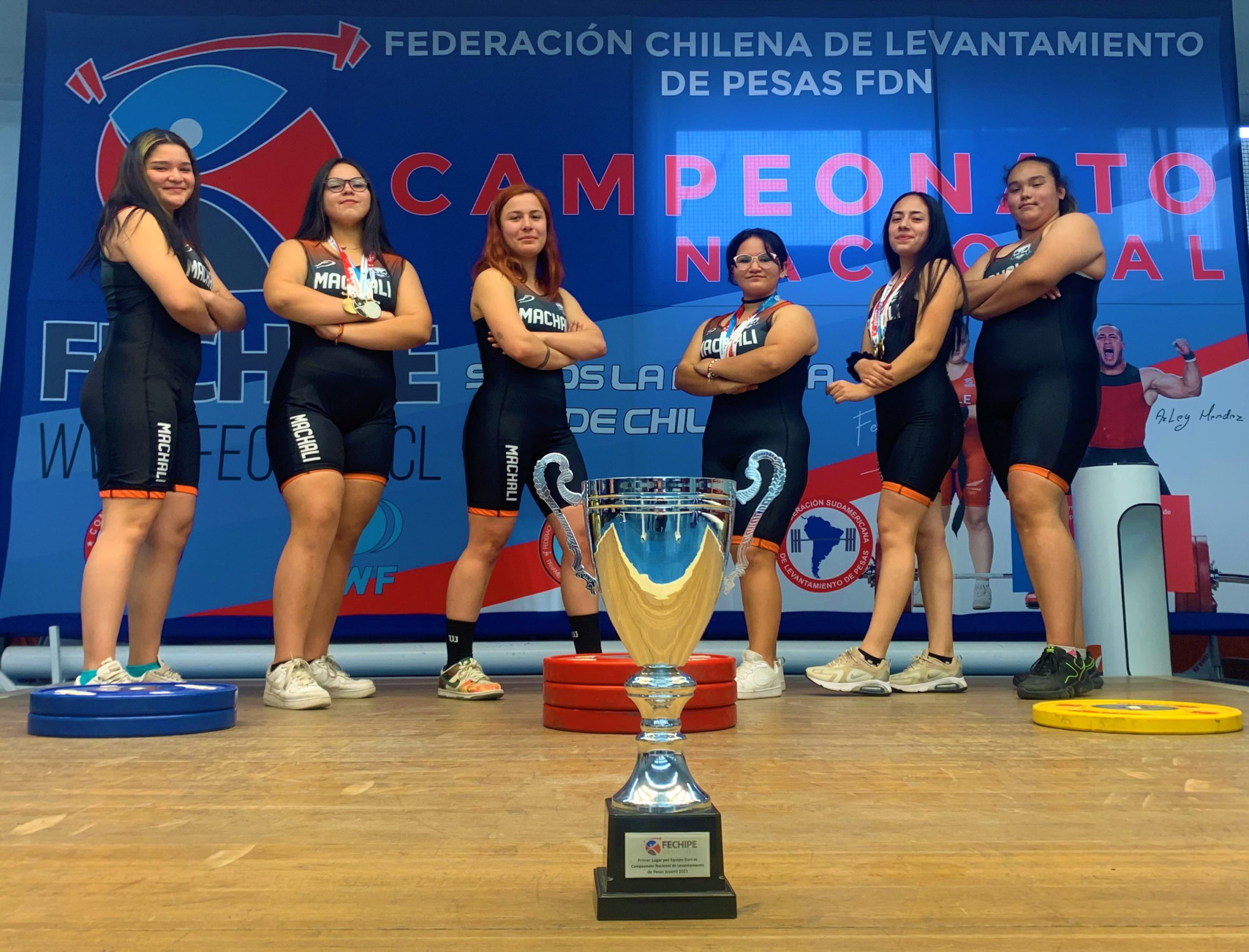 Machalinas son Campeonas Nacionales Juveniles  de Halterofilia año 2021